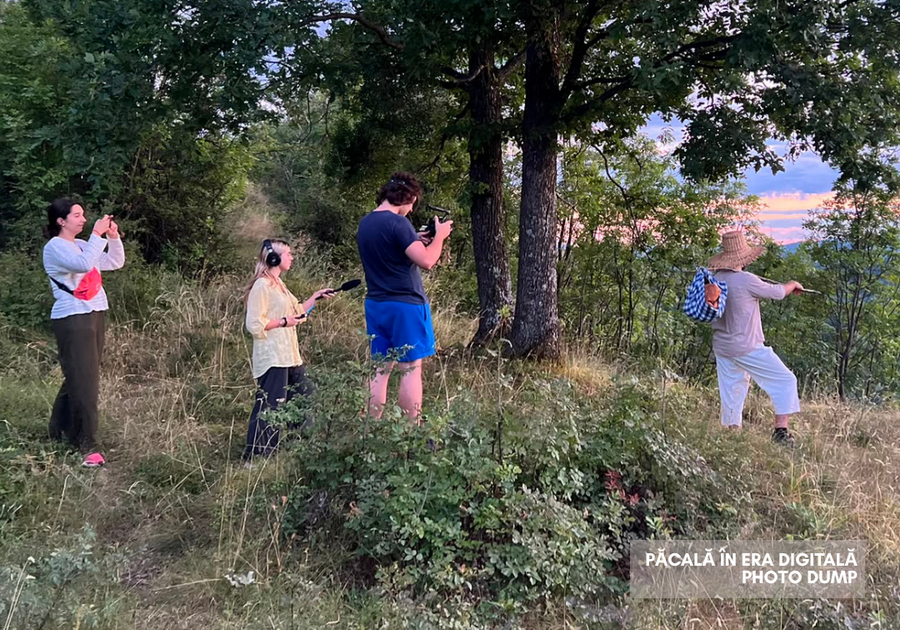 Scenă din timpul filmărilor pentru «Păcală în era digitală», la Stoenești, Vâlcea